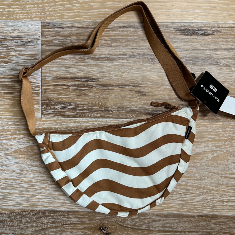 NWT UNIQLO x Marimekko Crossbody Round Mini Shoulder Bag - Khaki color - Picture 3 of 6